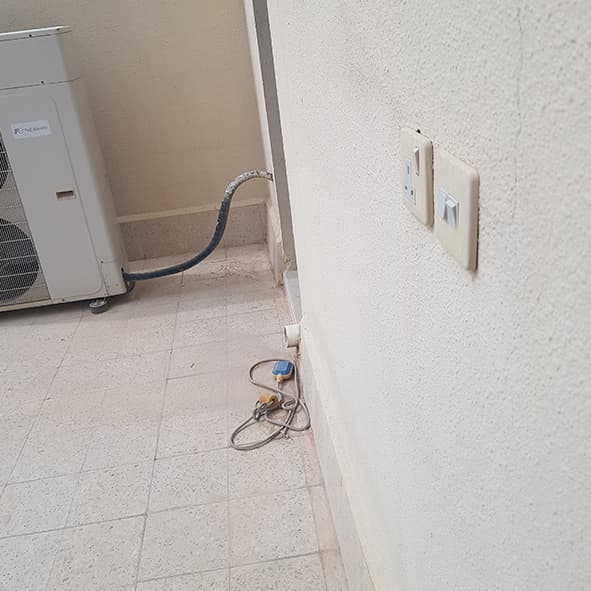 عدم تركيب علب مطرية